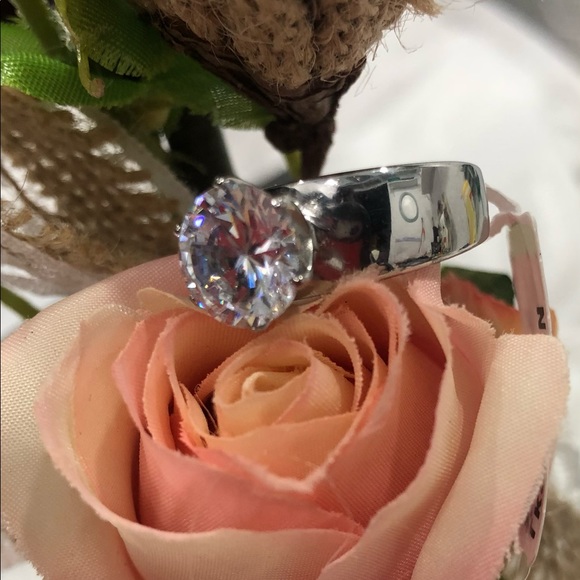 Jewelry - Solitaire Round CZ Stainless Steel Ring